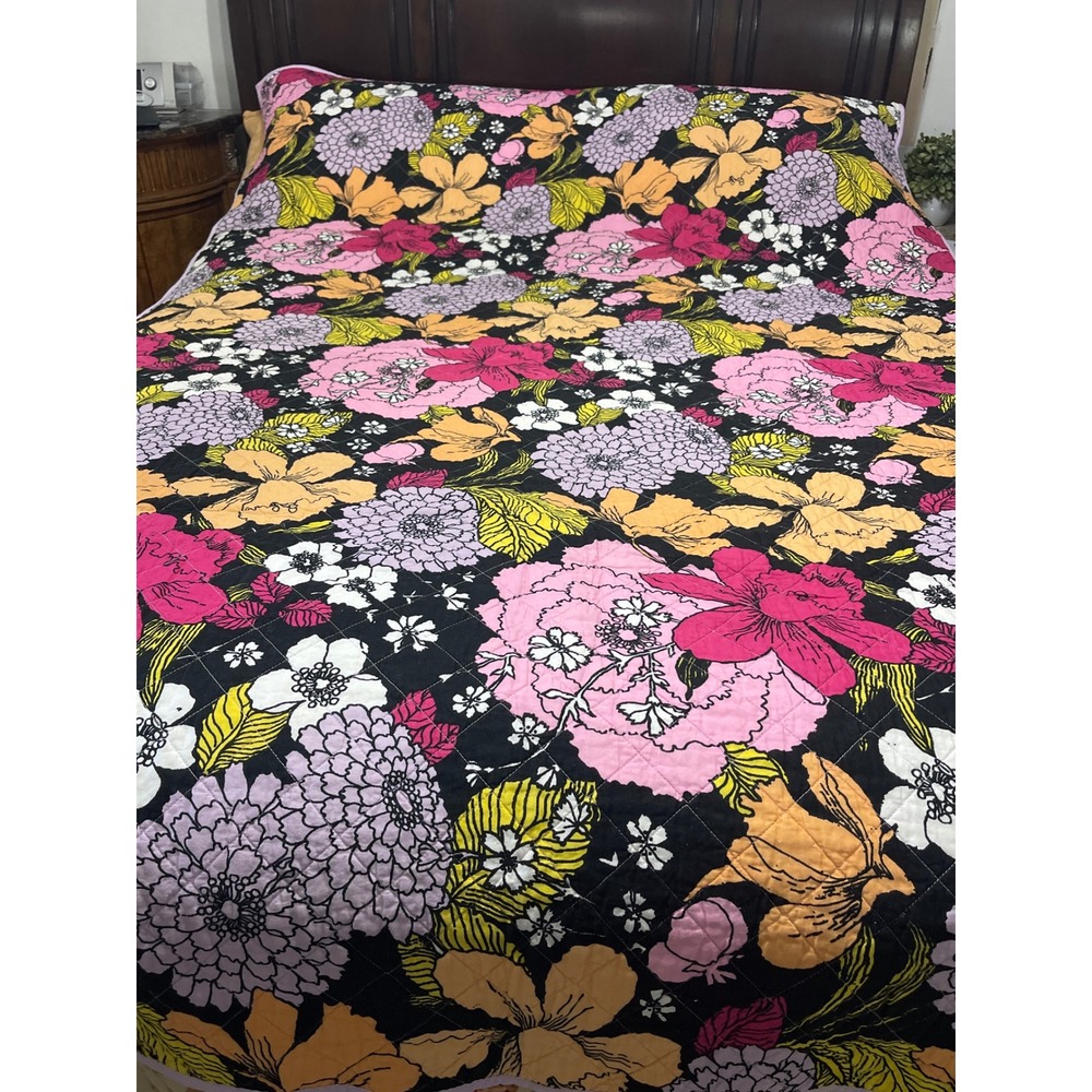 Vibrant Floral Quilted Bedspread Reversible Pink Orange Black Lavender King